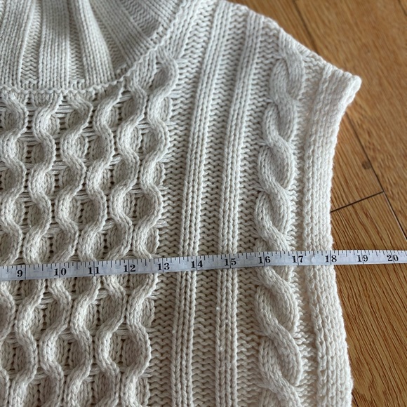 MSCH Sweater Vest - Picture 2 of 4